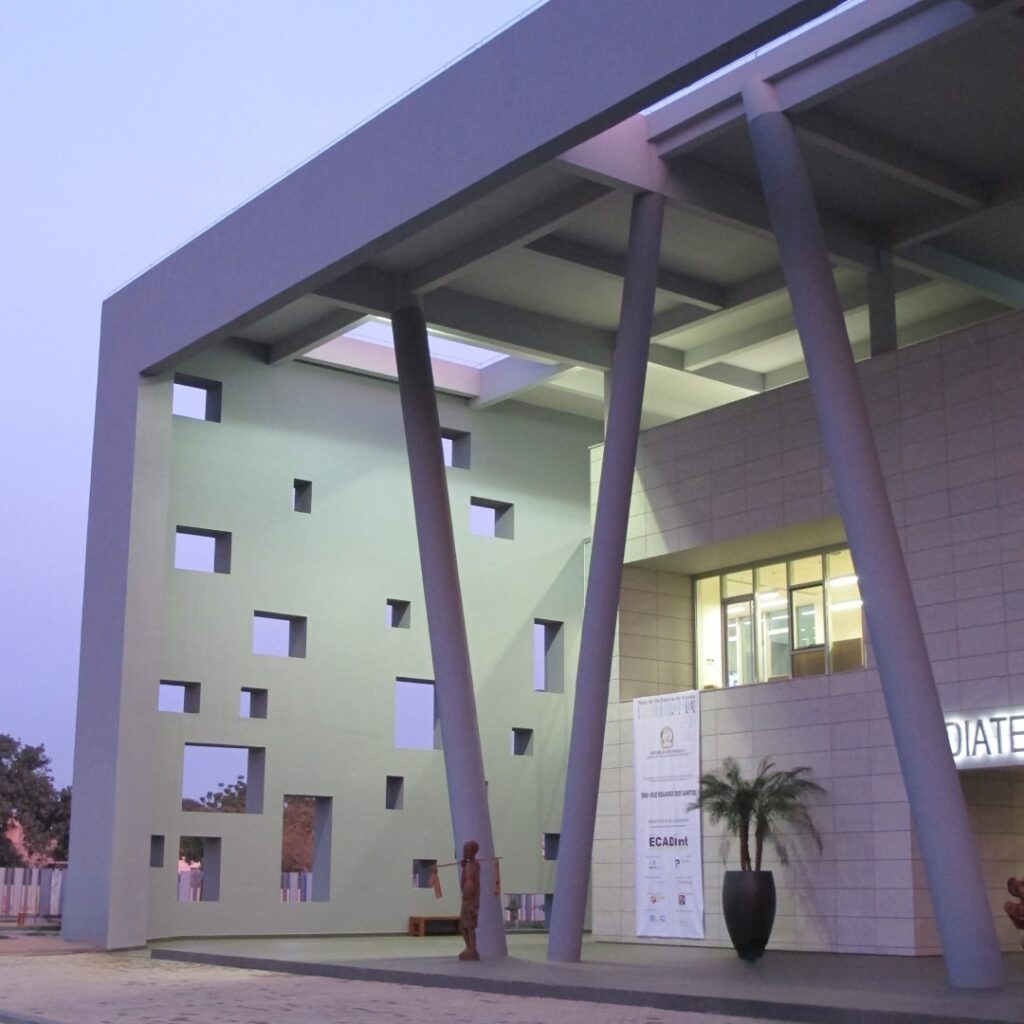 Mediateca Luanda Angola